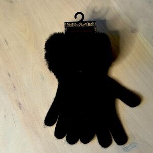 Black cashmere glovess